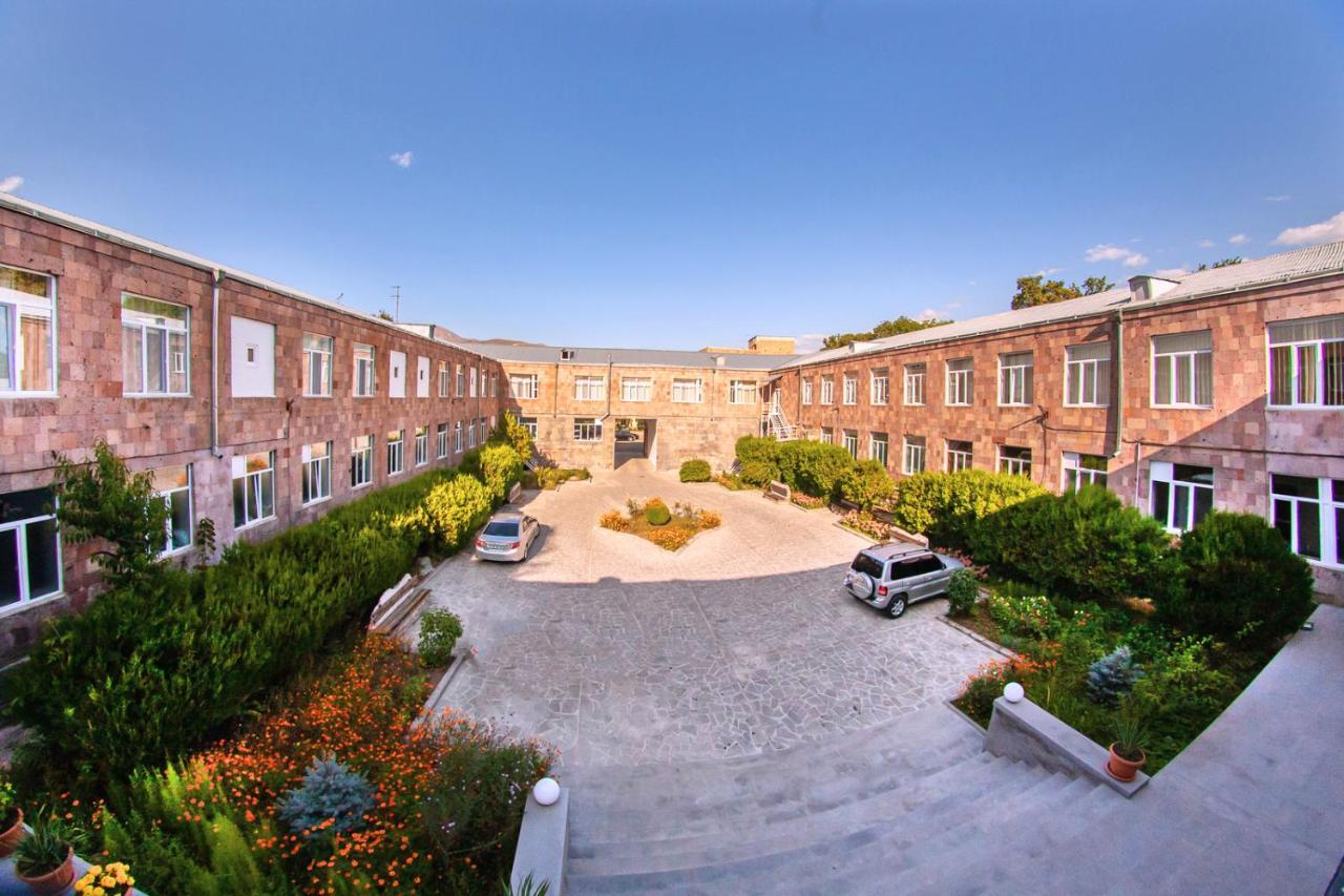 Vanadzor Armenia Health Resort & Hotel Kültér fotó